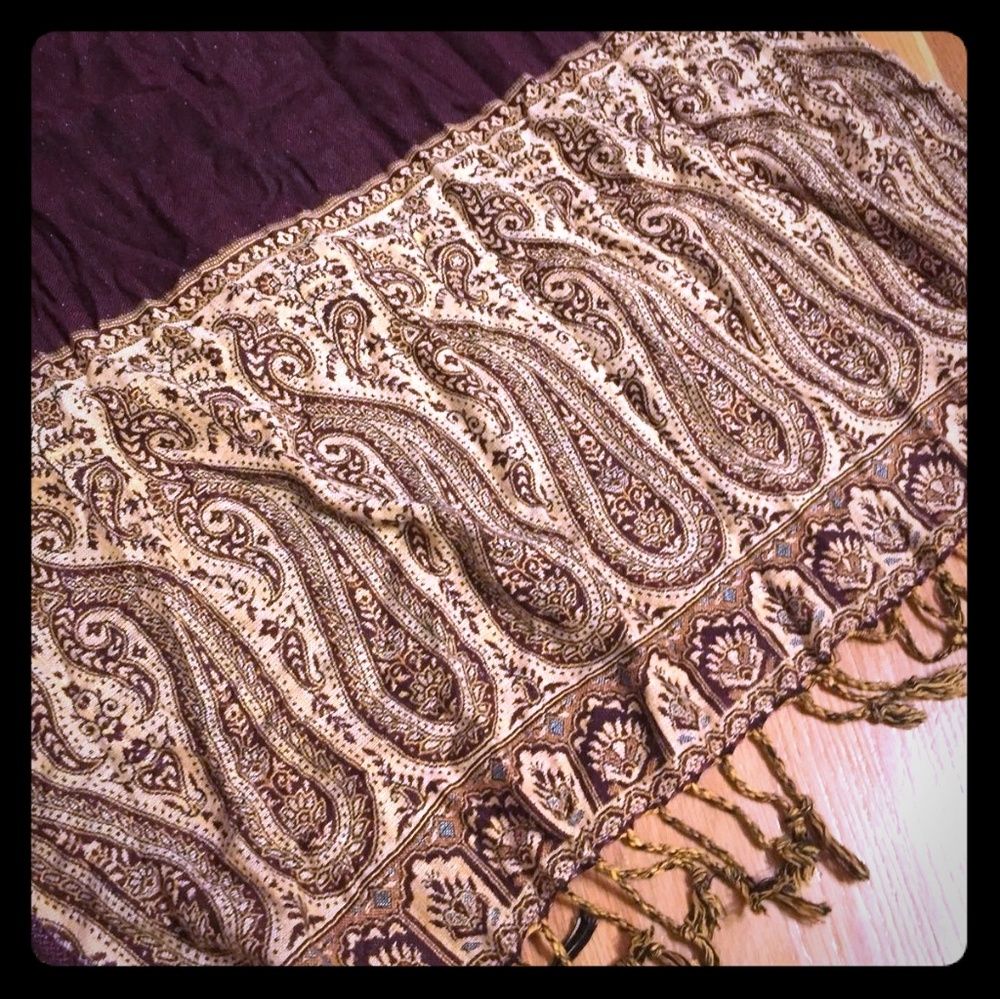 EUC Lovely VTG Pashmina Scarf